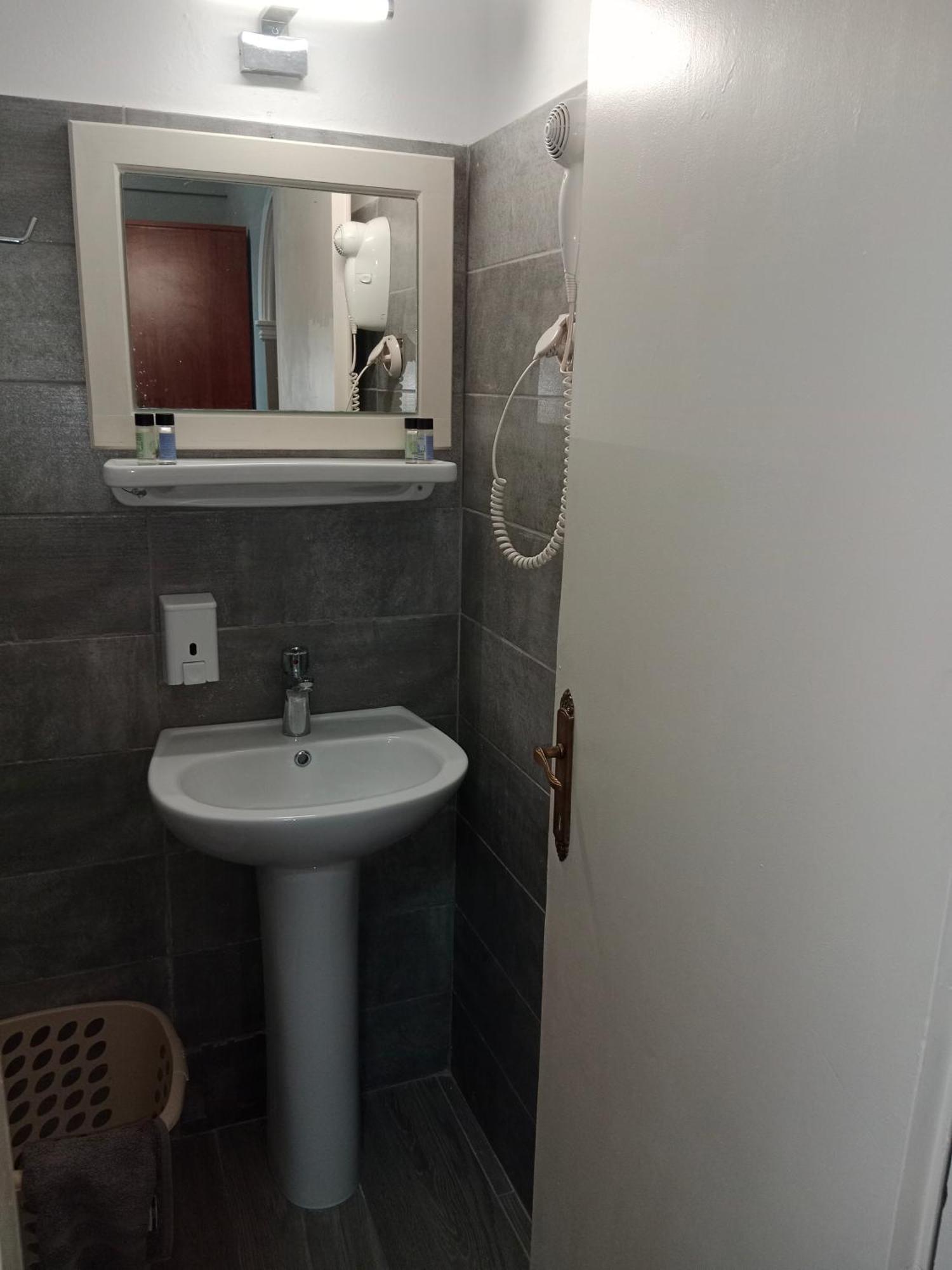 Aparthotel Aristides Perama (Corfu)