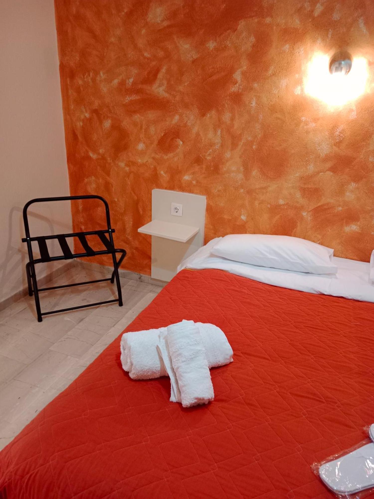 Aristides Aparthotel