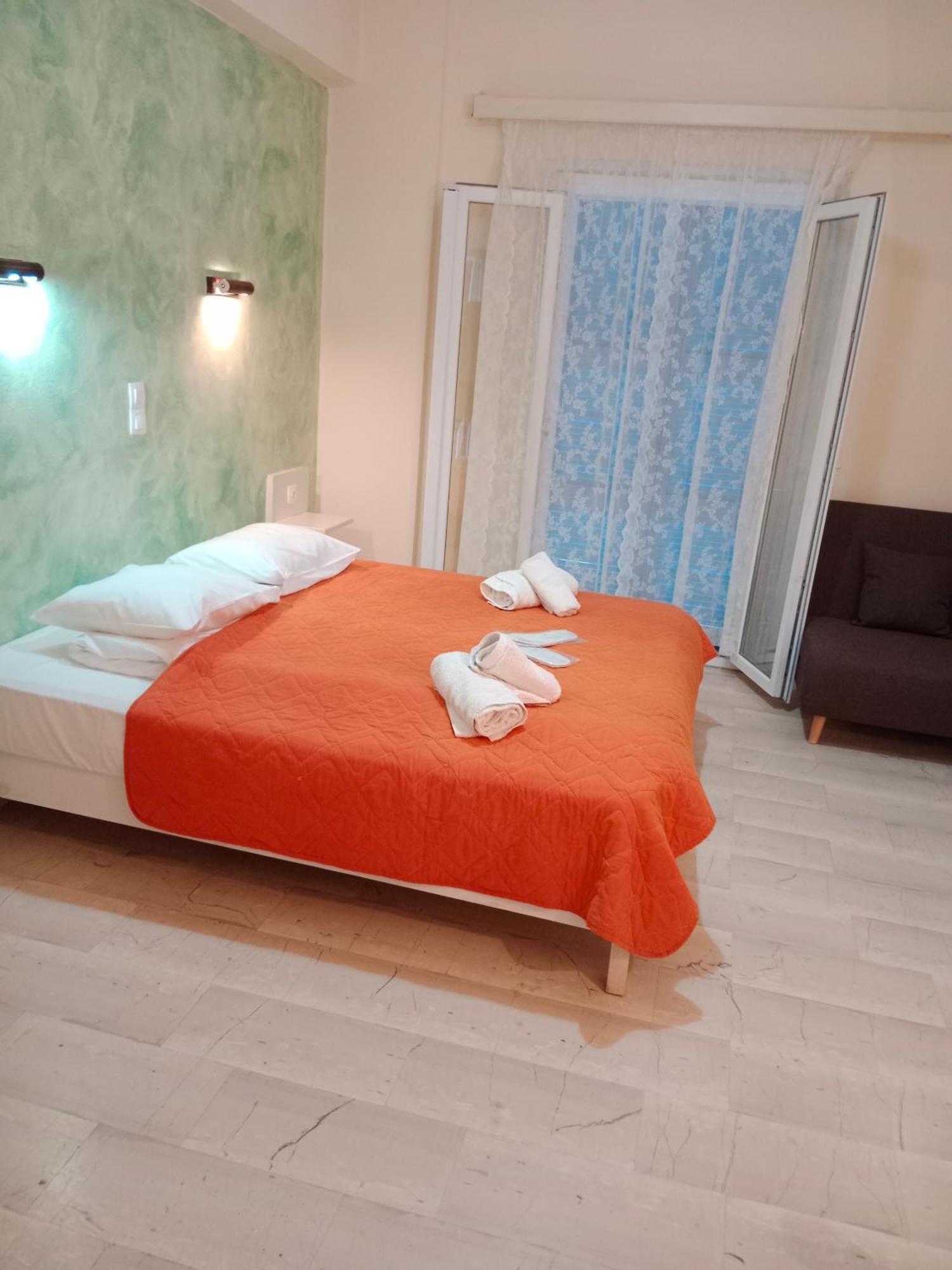 Aristides Aparthotel