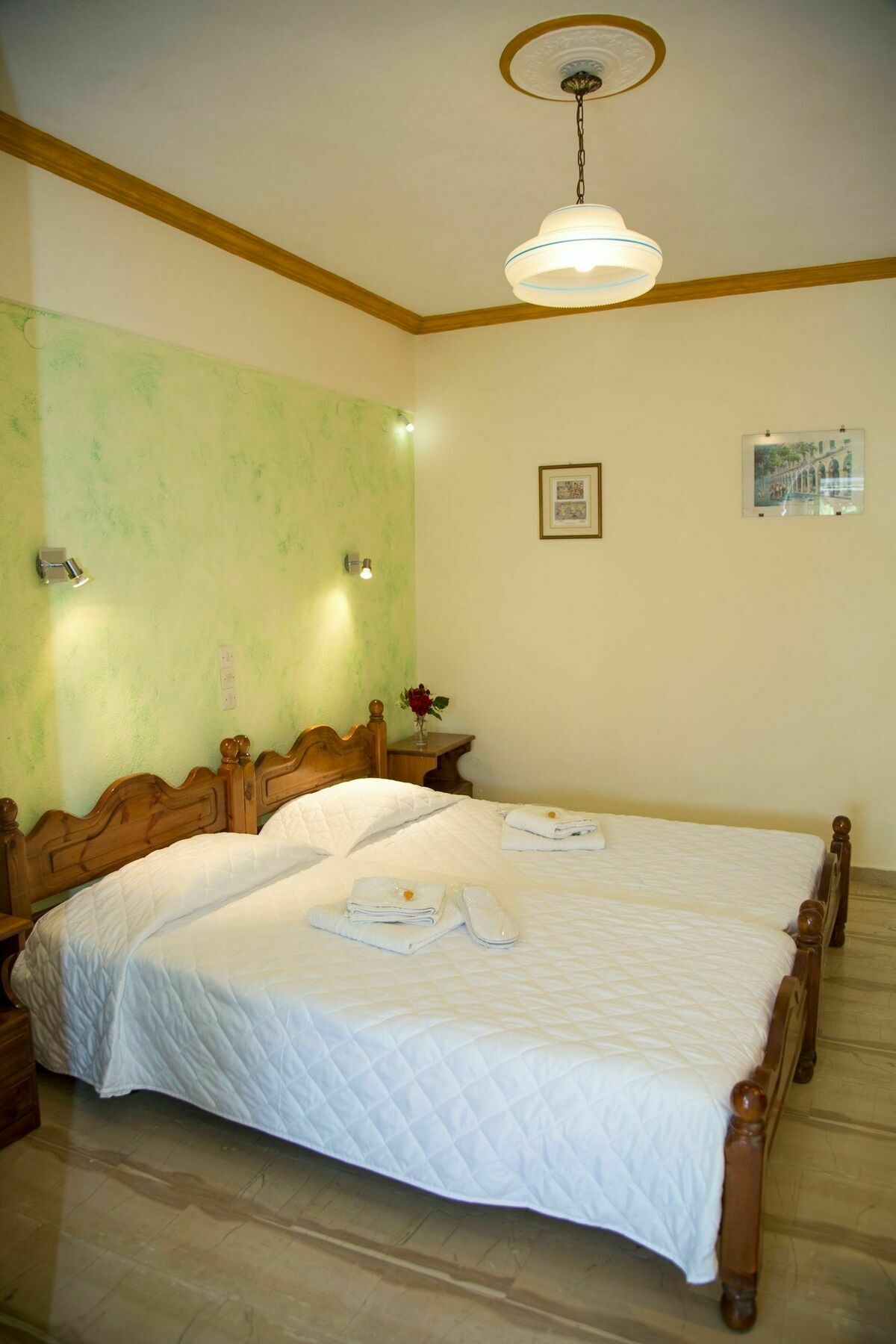 Aristides Aparthotel