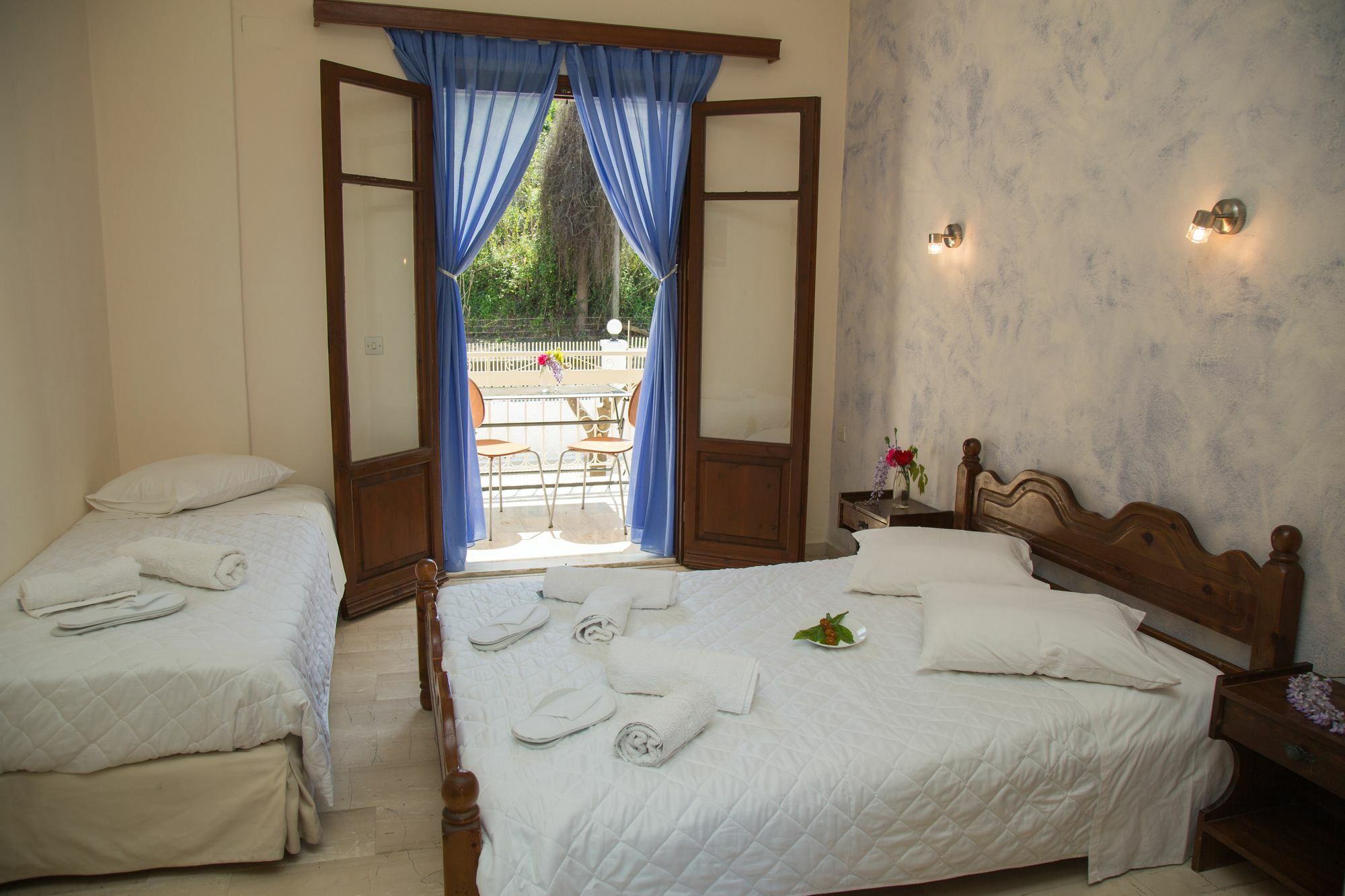 Aristides Aparthotel *
